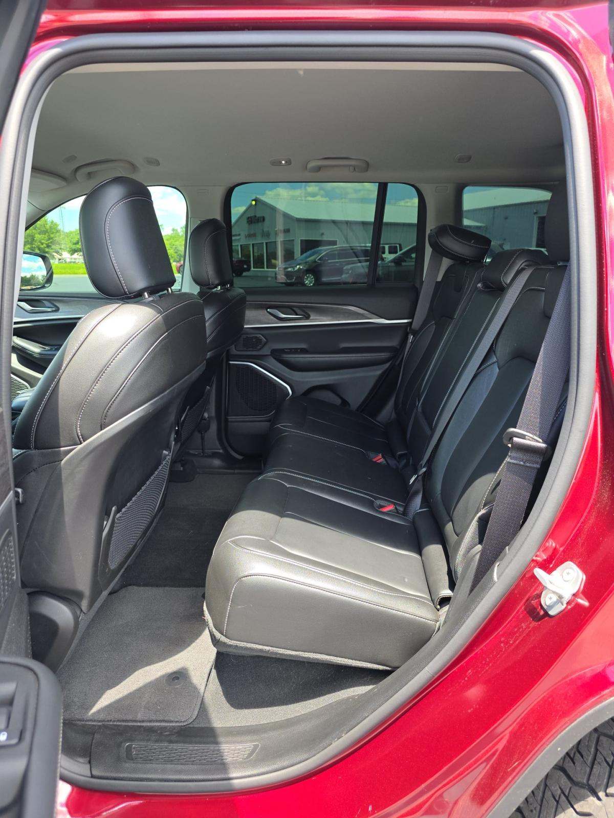 2023 Jeep Grand Cherokee Limited AWD