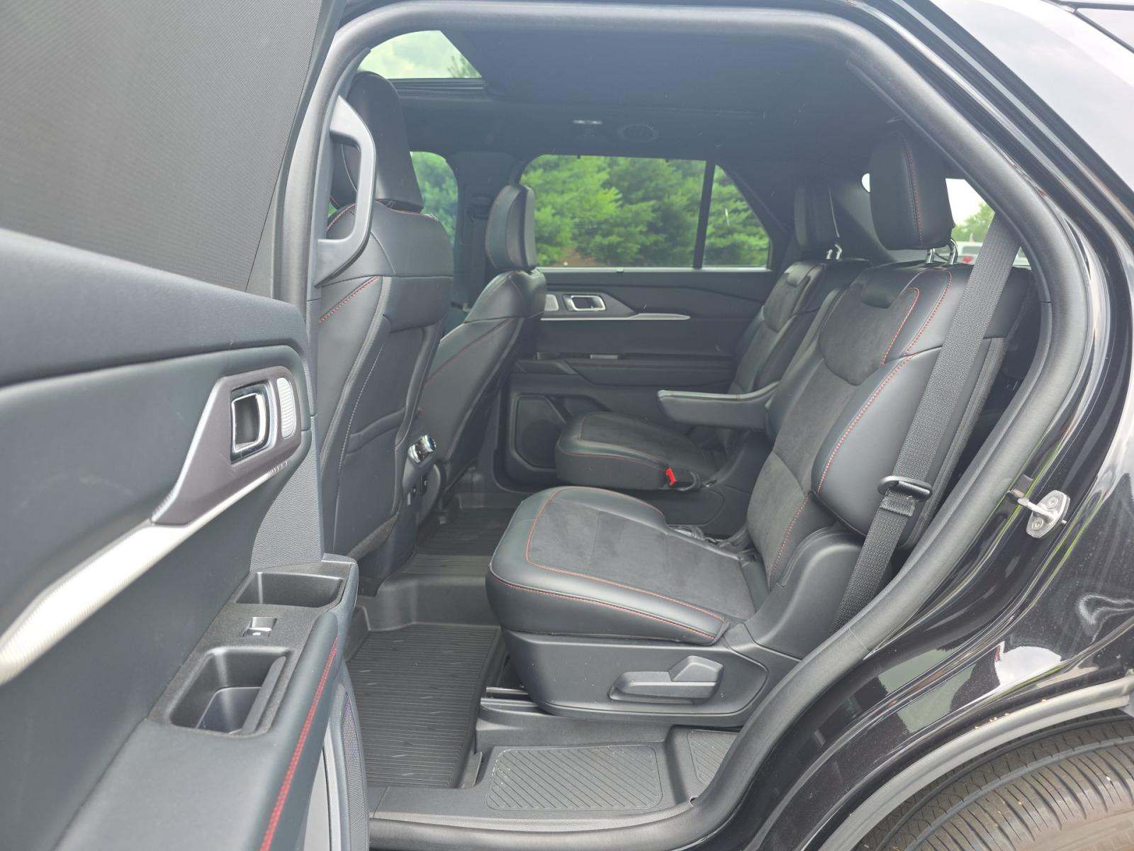 2025 Ford Explorer ST AWD