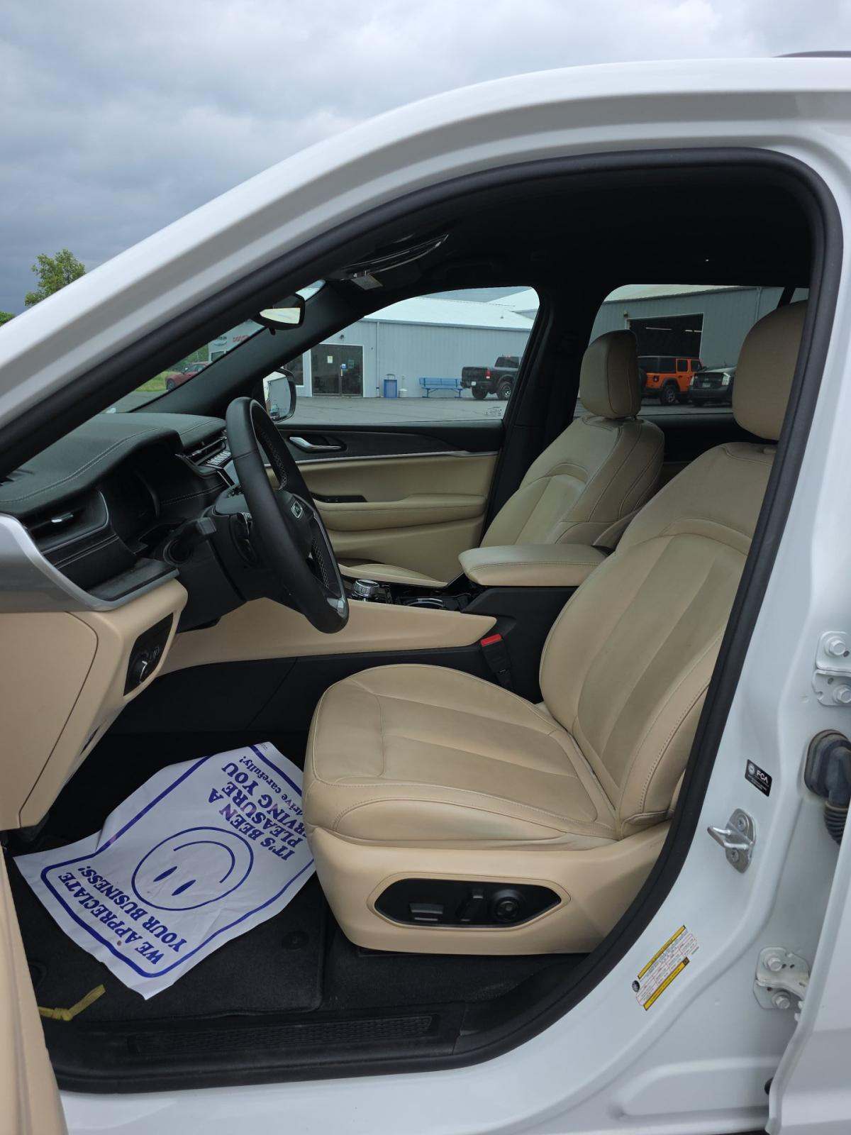 2023 Jeep Grand Cherokee Limited AWD