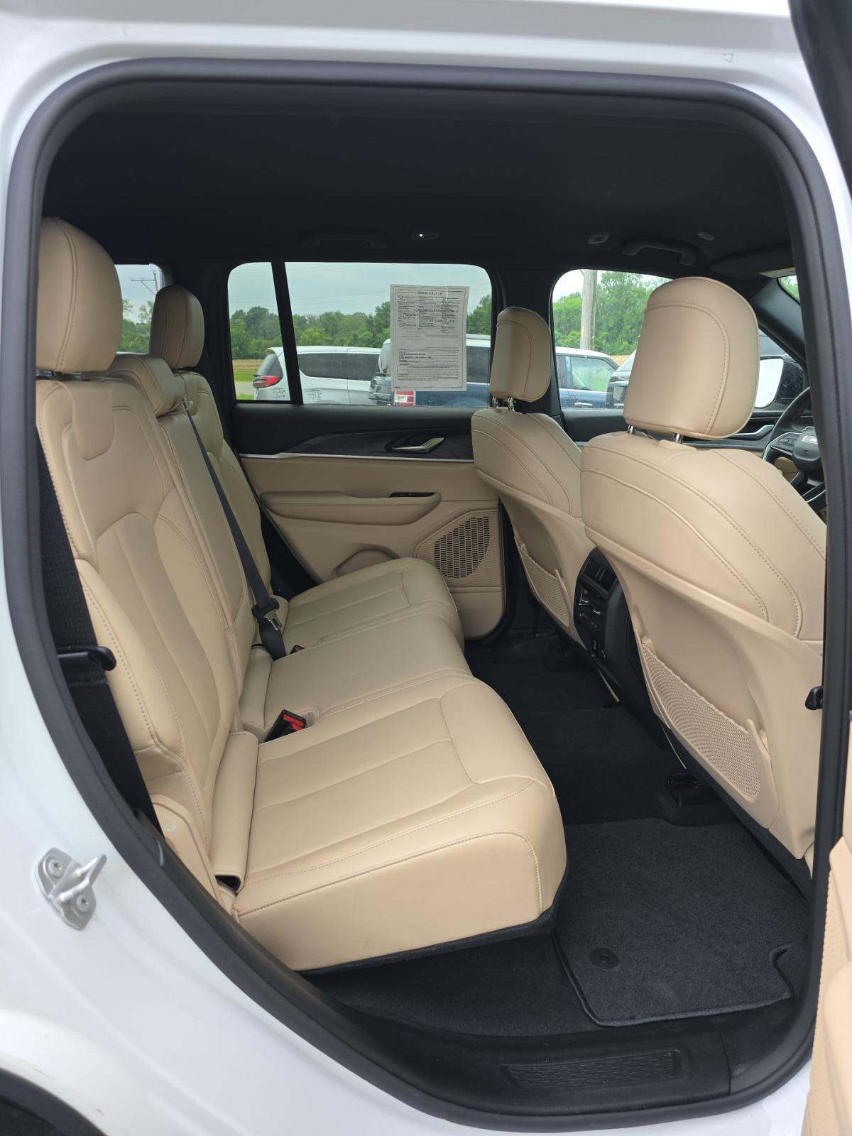2023 Jeep Grand Cherokee Limited AWD