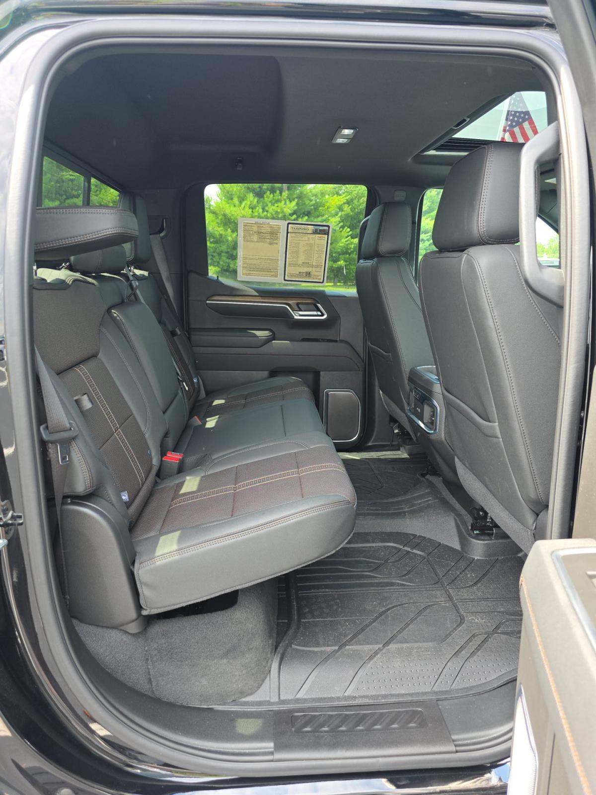 2025 Chevrolet Silverado 1500 High Country AWD