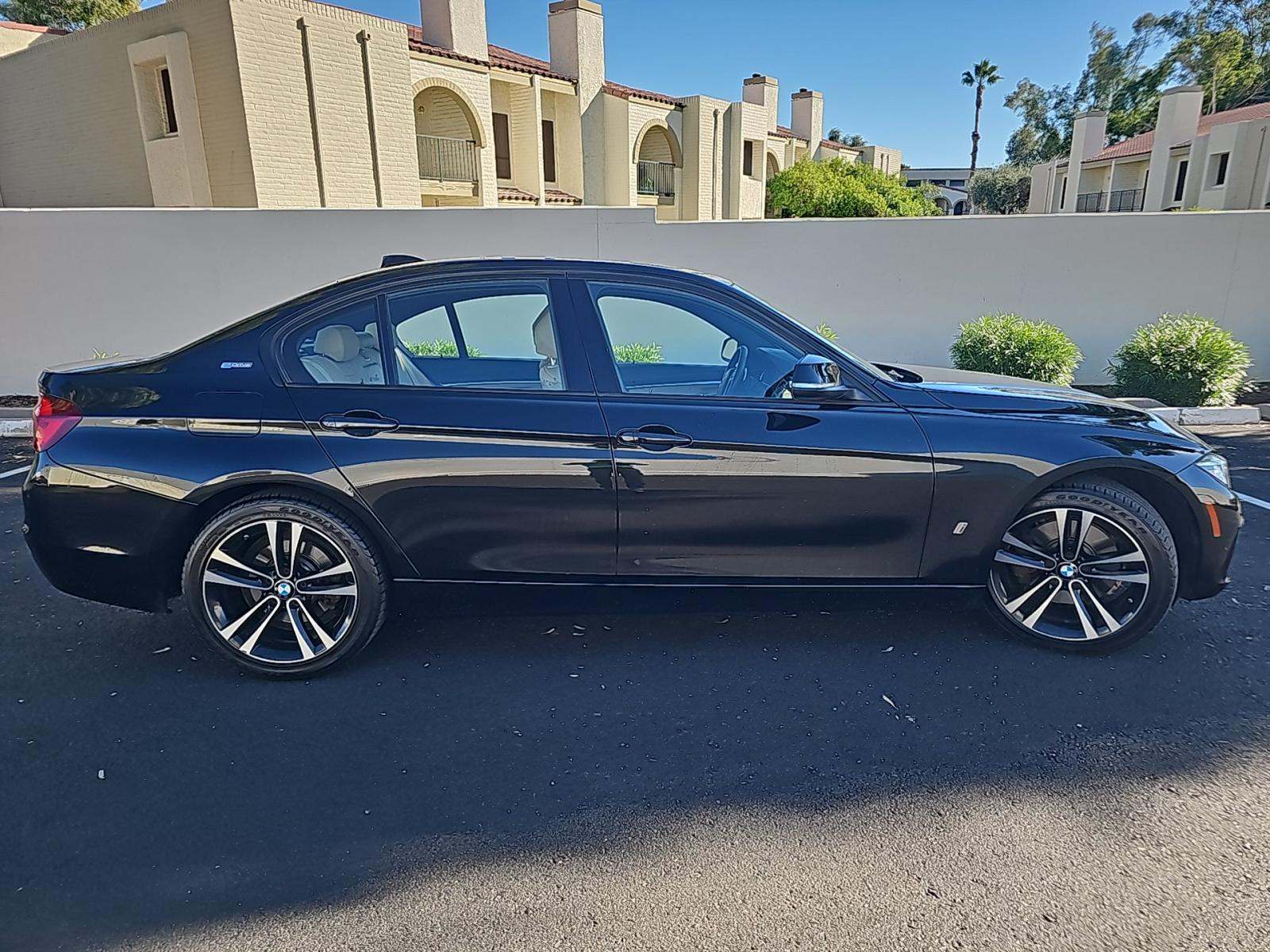 2018 BMW 3 Series 330e iPerformance RWD