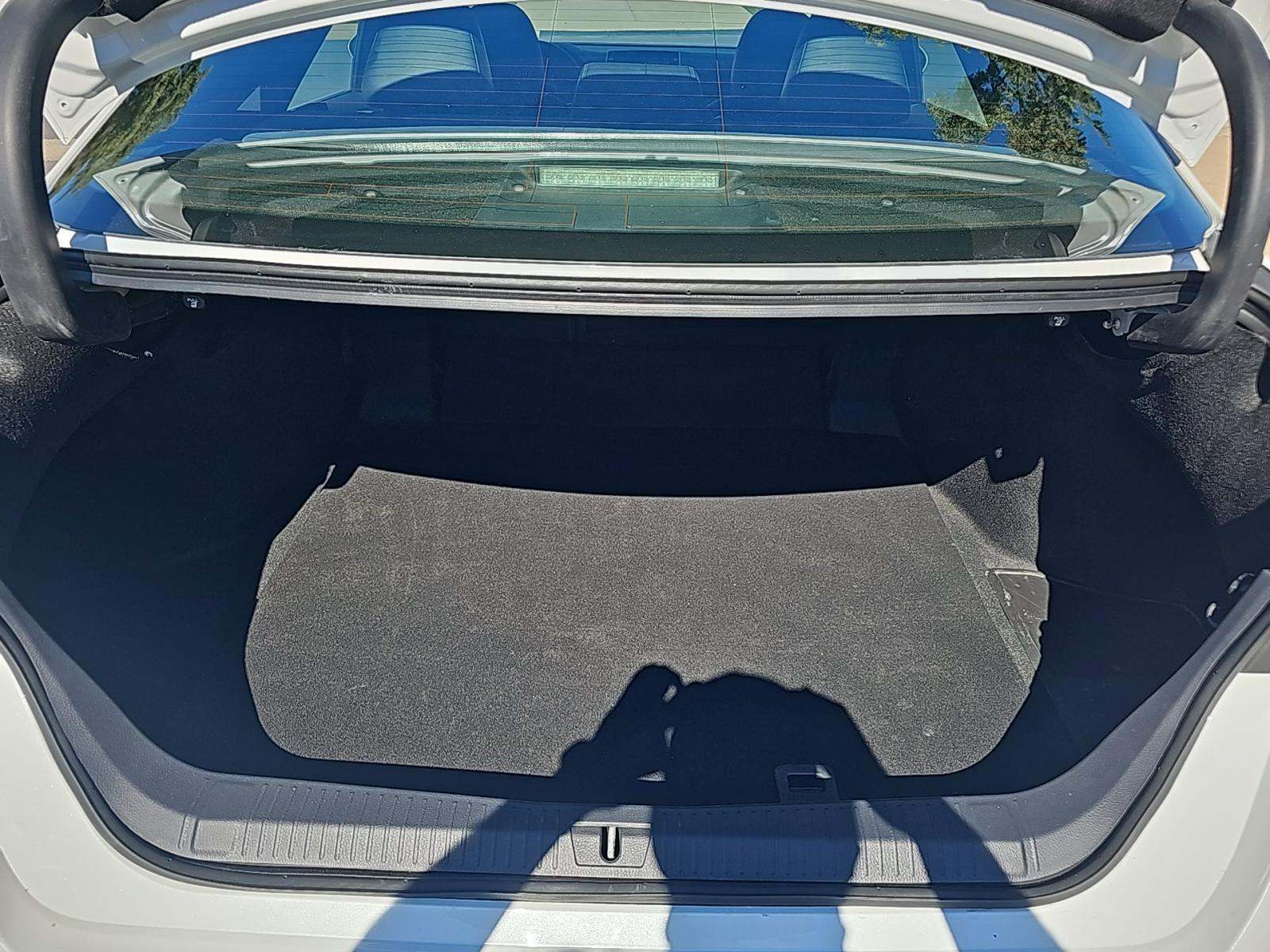 2022 Toyota Avalon Hybrid Limited FWD