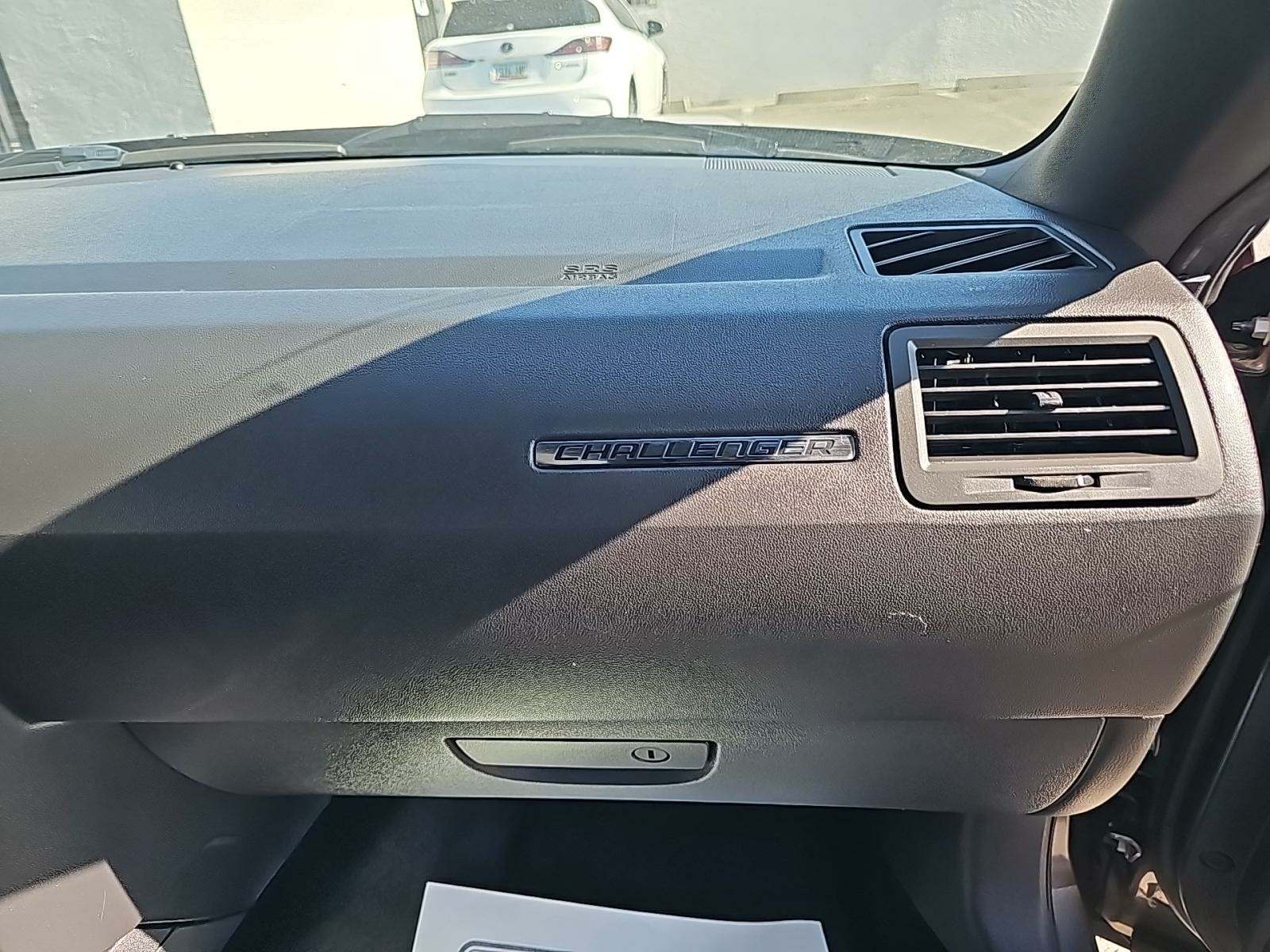 2013 Dodge Challenger R/T Classic RWD