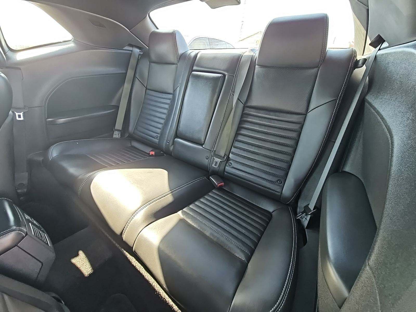 2013 Dodge Challenger R/T Classic RWD