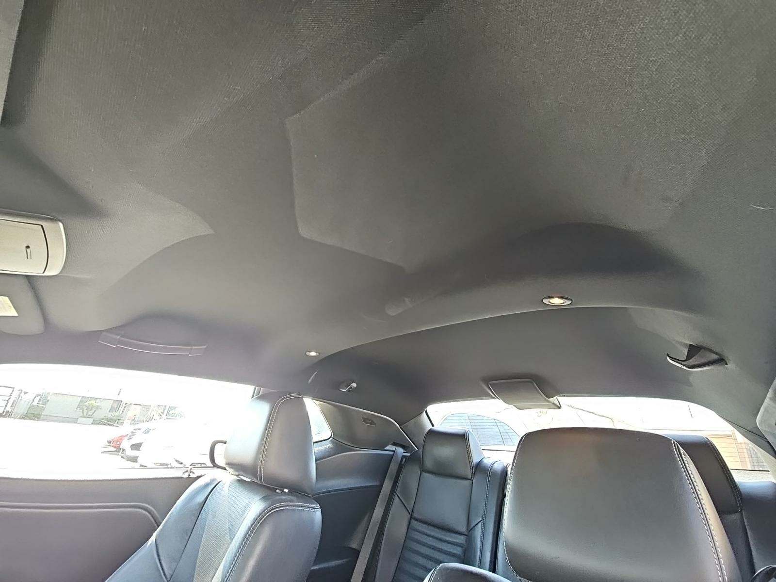 2013 Dodge Challenger R/T Classic RWD