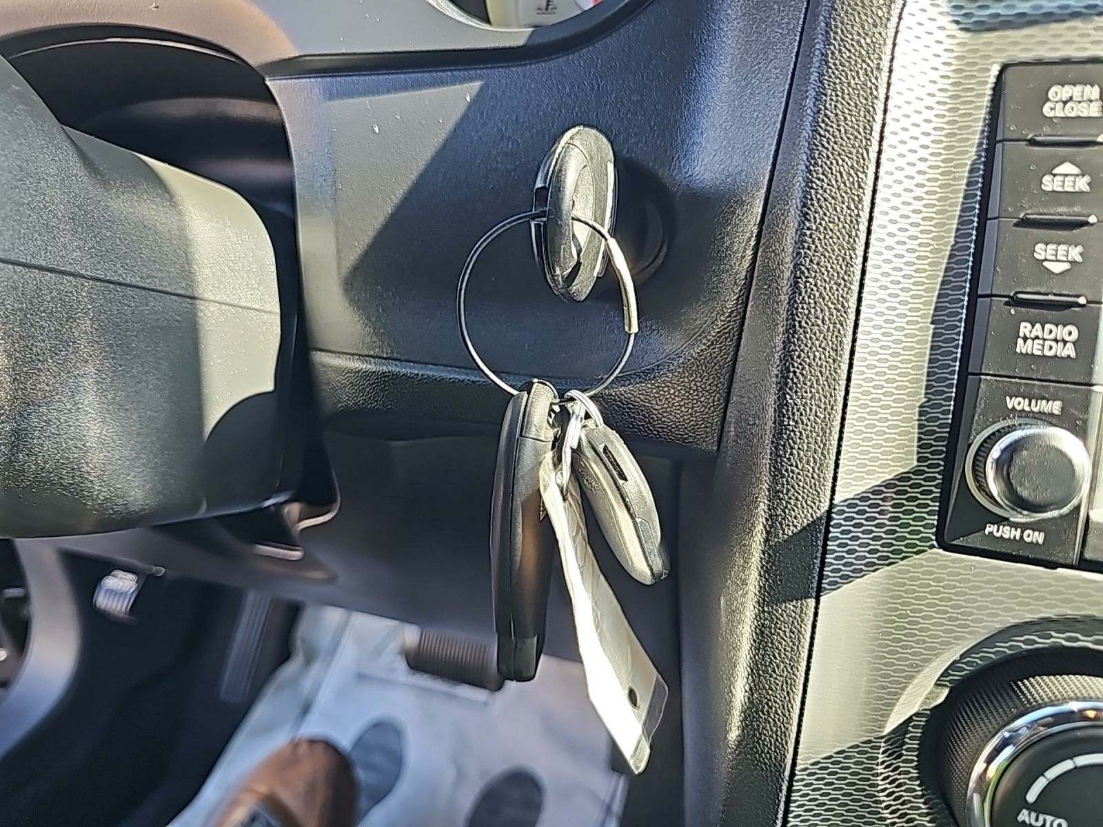 2013 Dodge Challenger R/T Classic RWD