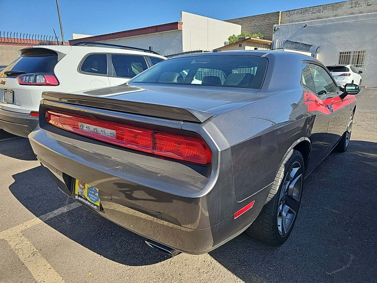 2013 Dodge Challenger R/T Classic RWD