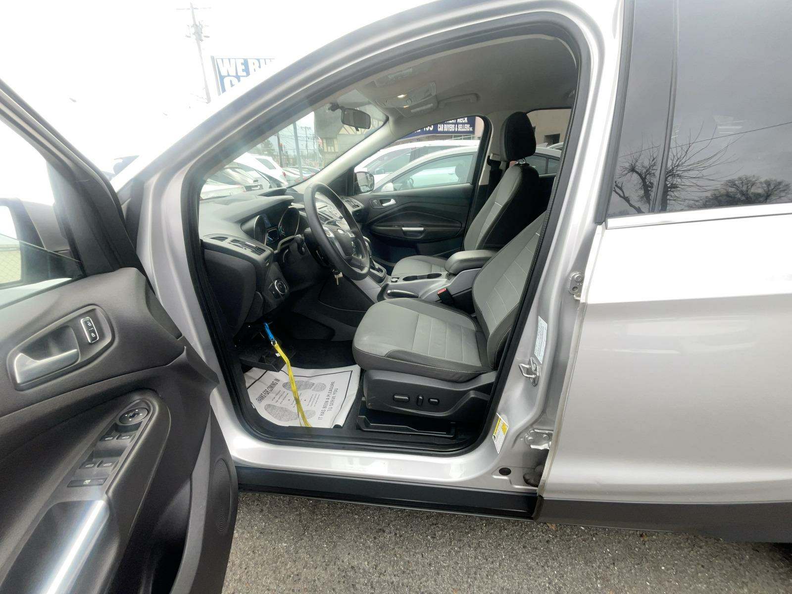 2015 Ford Escape SE FWD