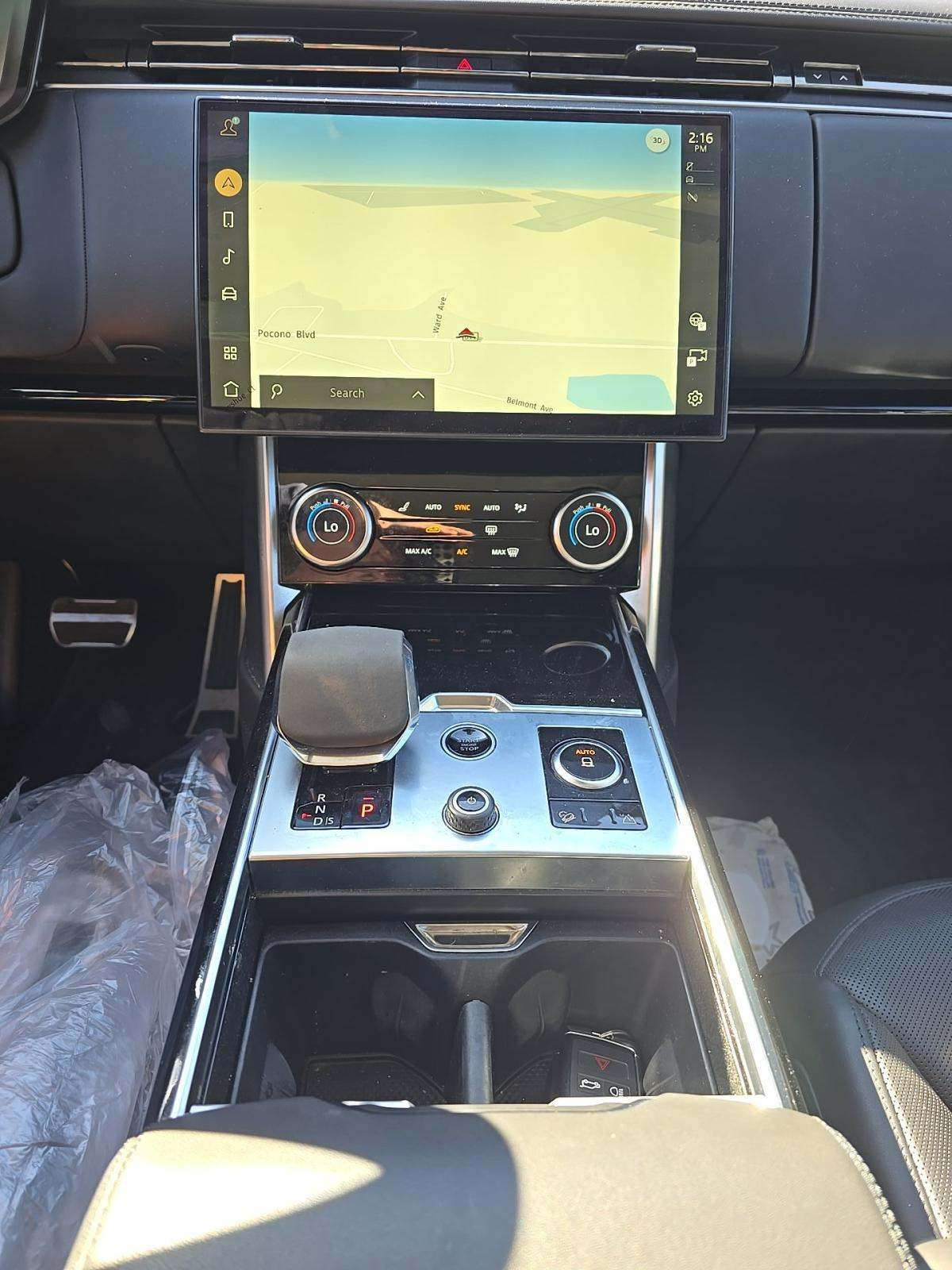 2022 Land Rover Range Rover SE AWD