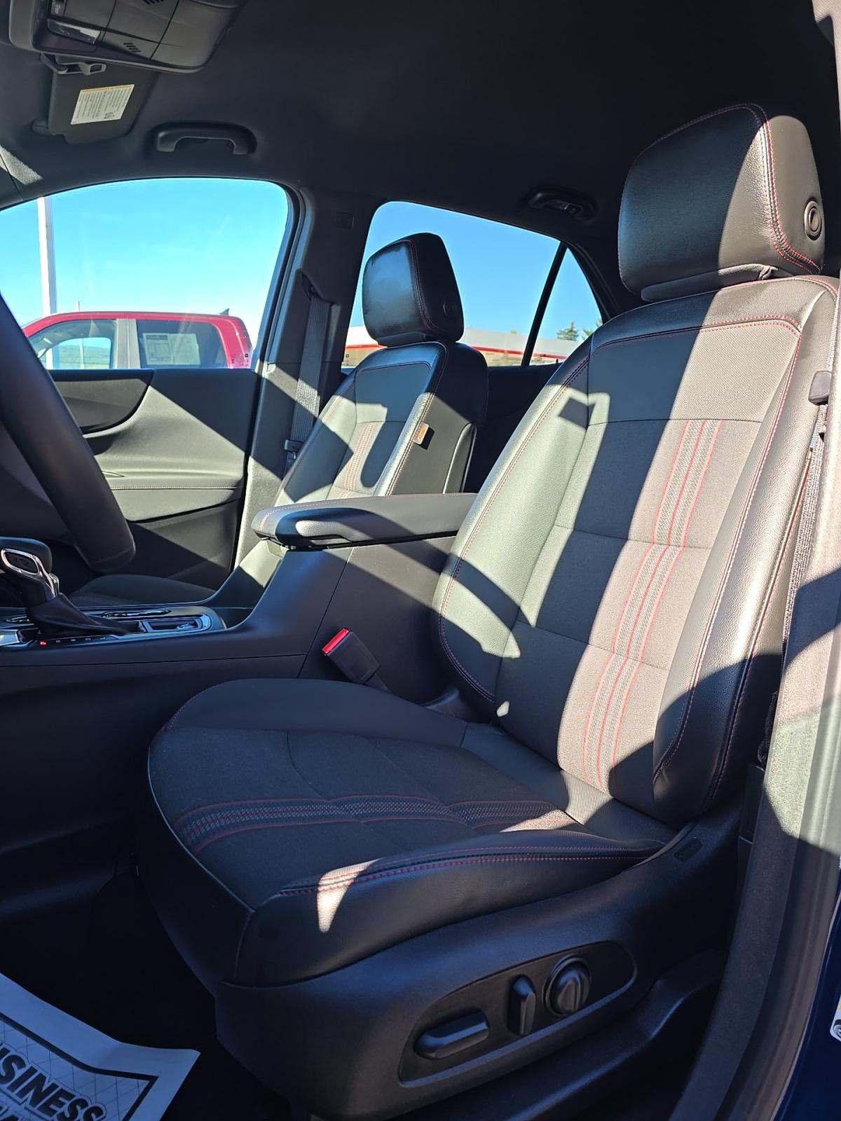 2023 Chevrolet Equinox RS AWD