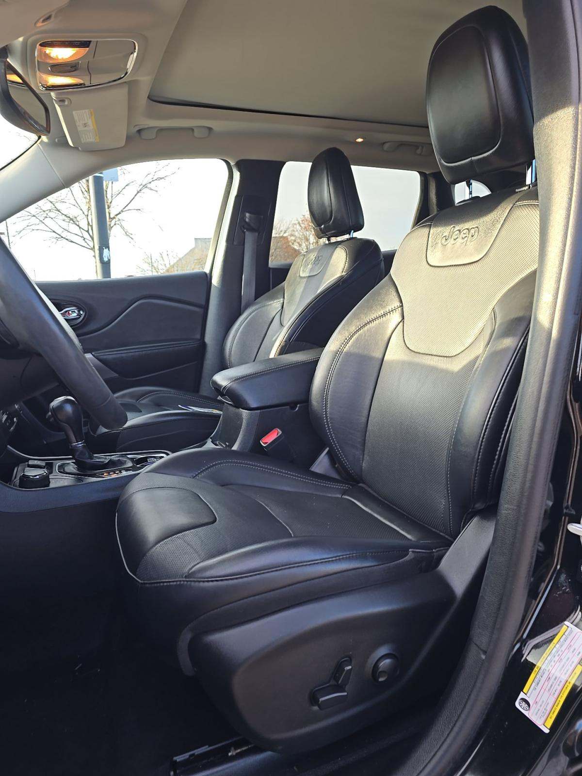 2022 Jeep Cherokee Limited AWD