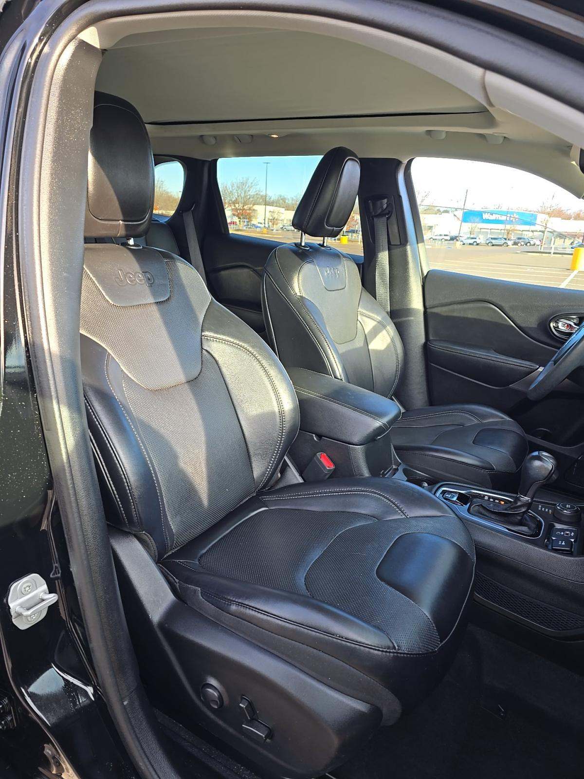 2022 Jeep Cherokee Limited AWD