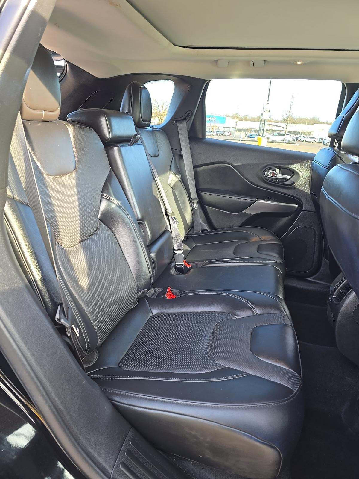 2022 Jeep Cherokee Limited AWD