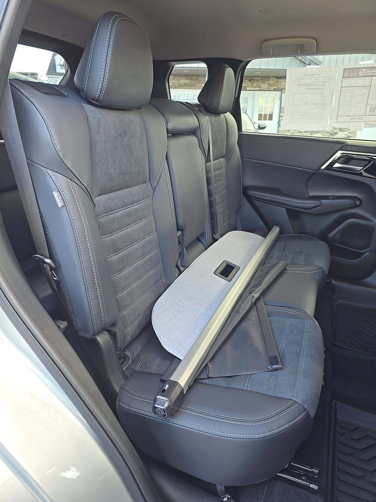 2024 Mitsubishi Outlander SE AWD