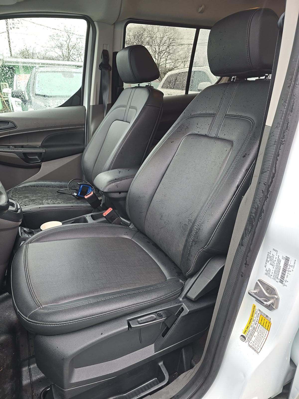 FORD TRANSIT CONNECT - 6