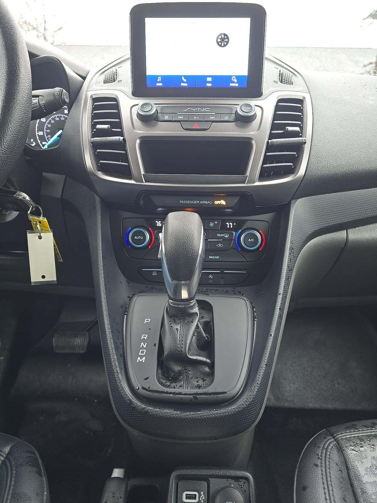 FORD TRANSIT CONNECT - 10