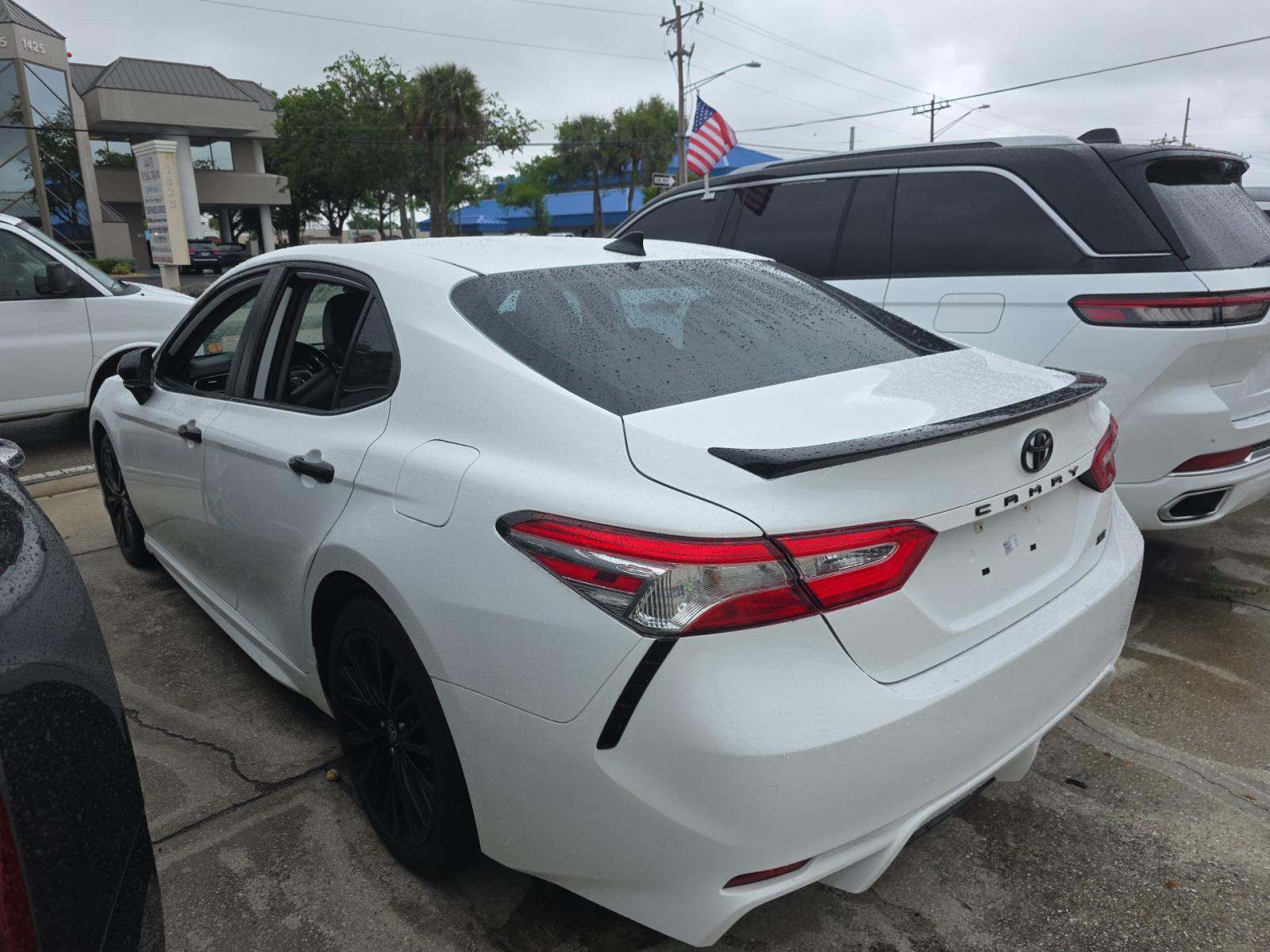 TOYOTA CAMRY - 2
