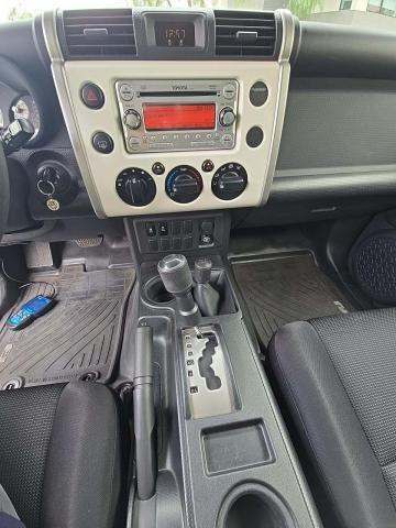 2013 Toyota FJ Cruiser Base AWD