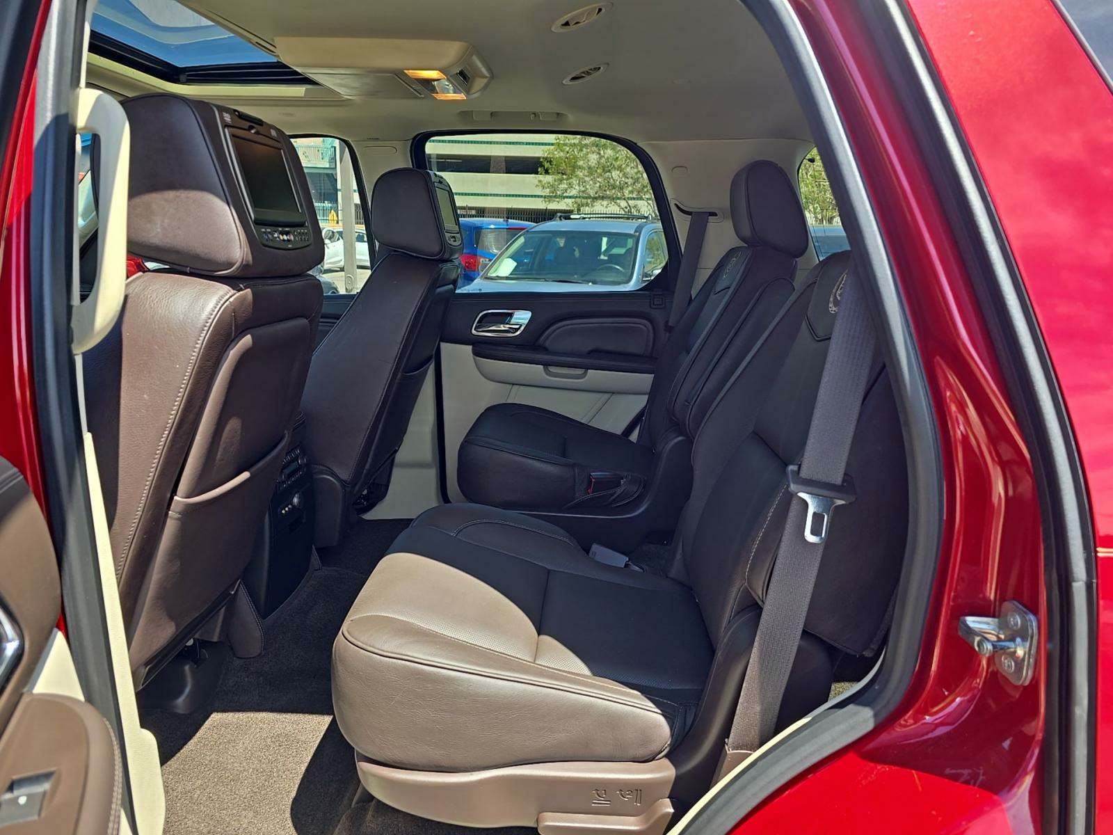 2013 Cadillac Escalade Platinum AWD