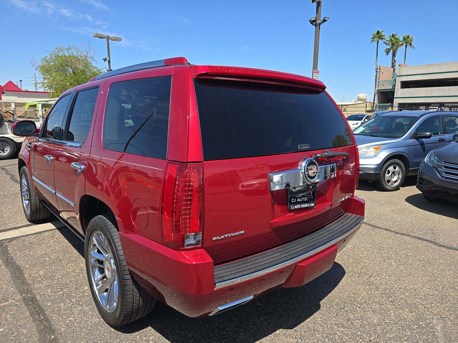 2013 Cadillac Escalade Platinum AWD