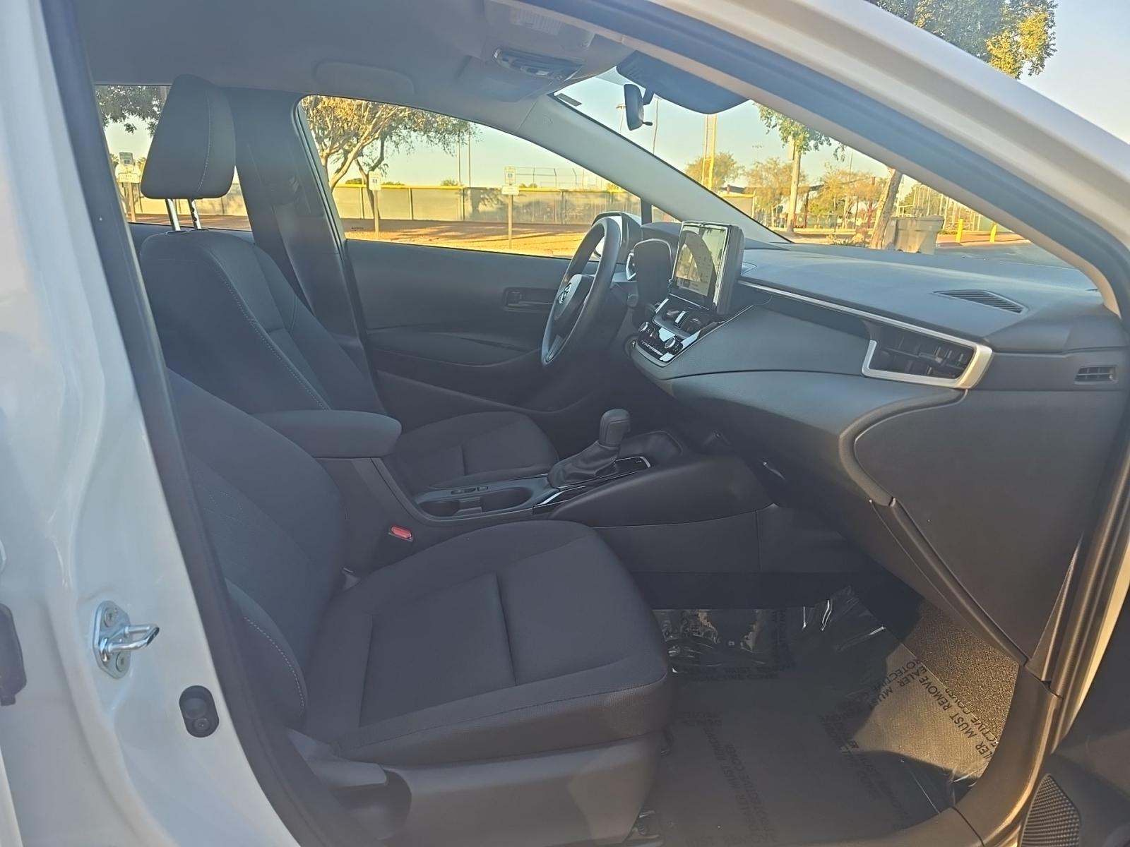 2025 Toyota Corolla LE FWD