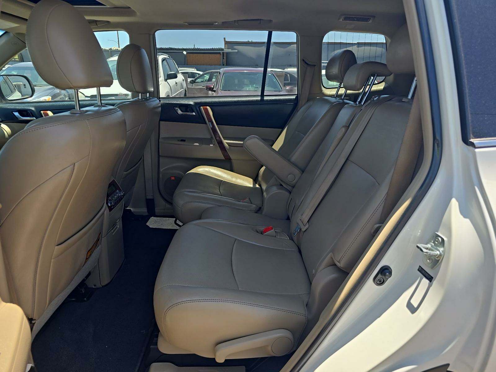 2013 Toyota Highlander Limited FWD