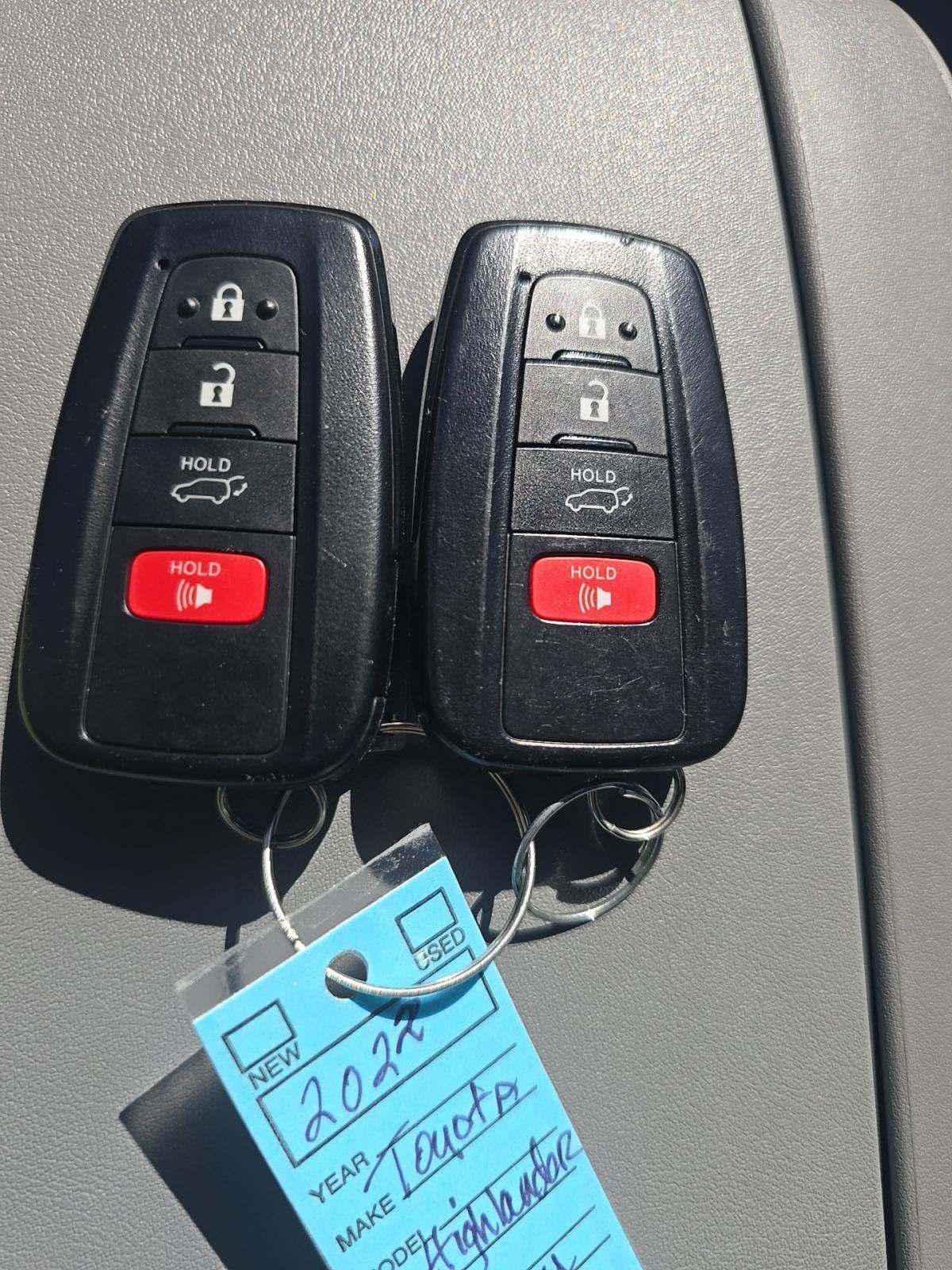 2022 Toyota Highlander Hybrid XLE FWD