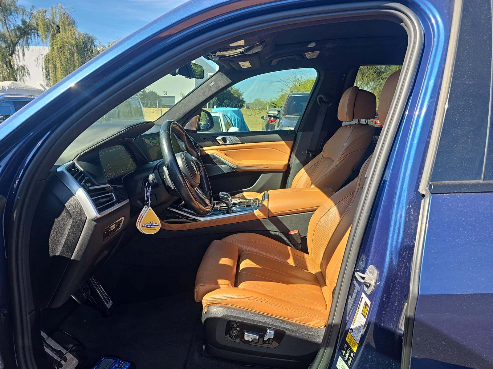 2021 BMW X7 M50i AWD