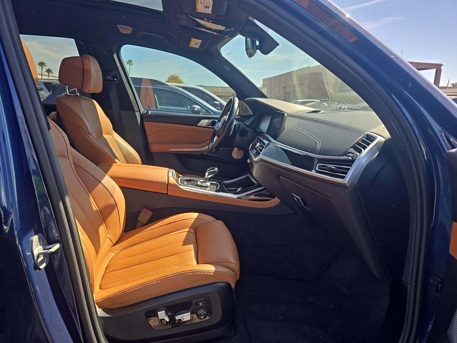 2021 BMW X7 M50i AWD