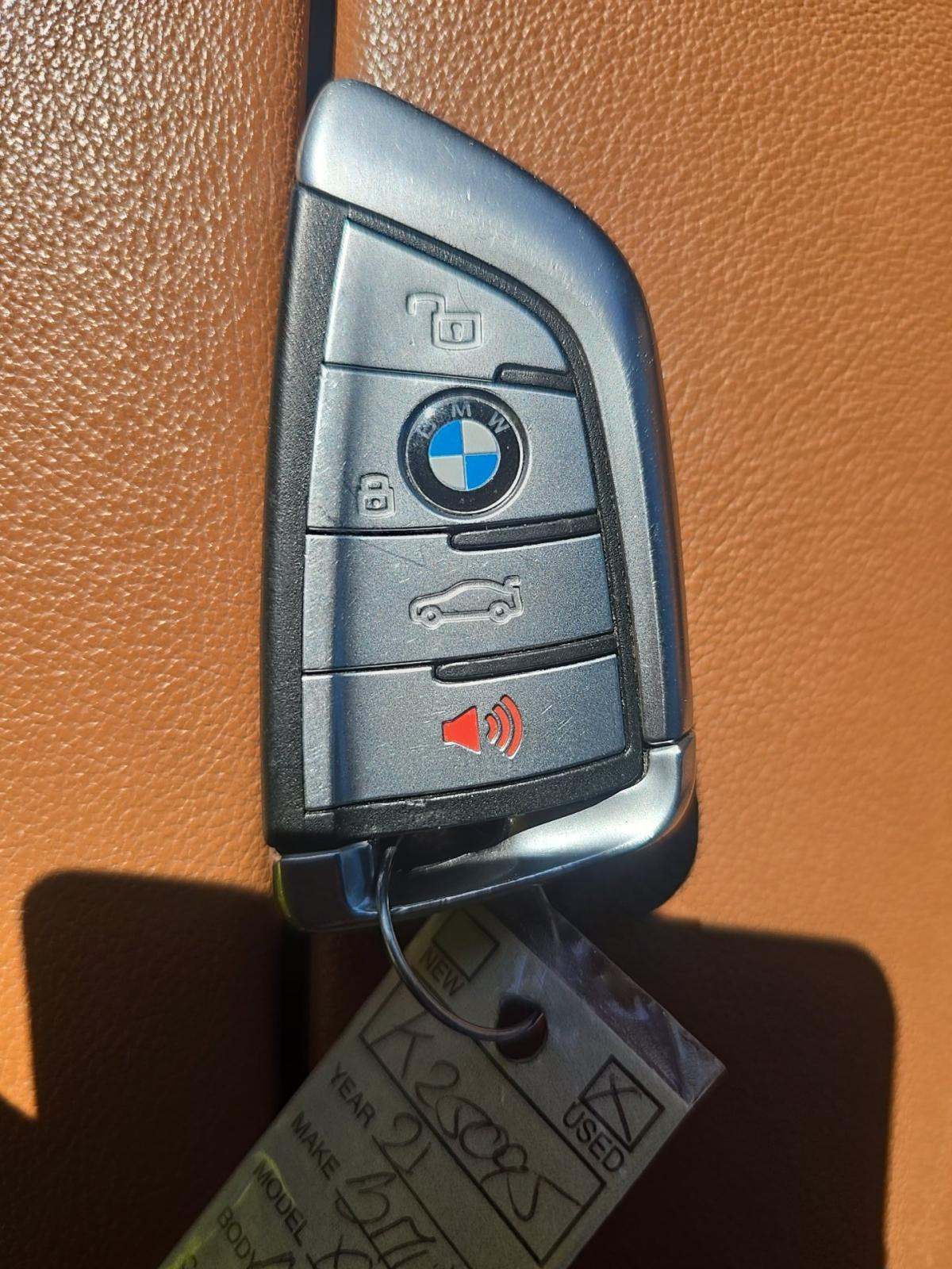 2021 BMW X7 M50i AWD