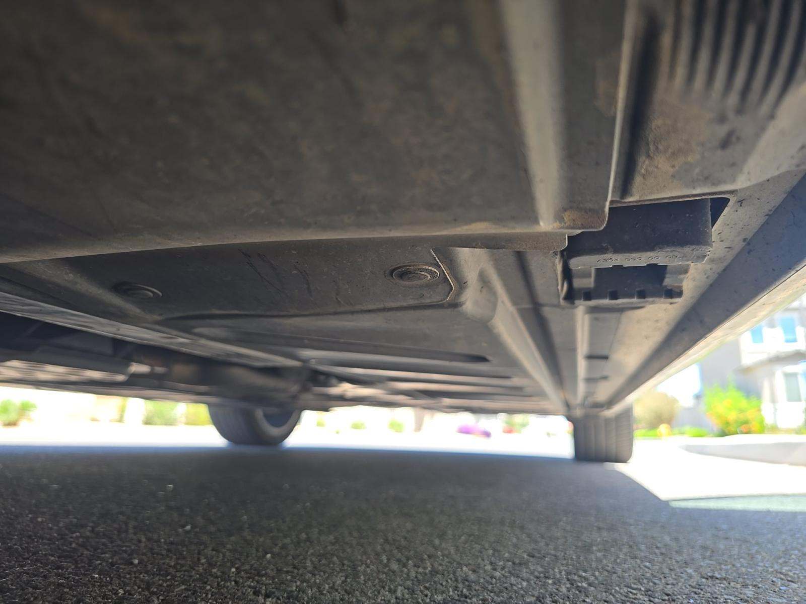 MERCEDES-BENZ E-CLASS - 7