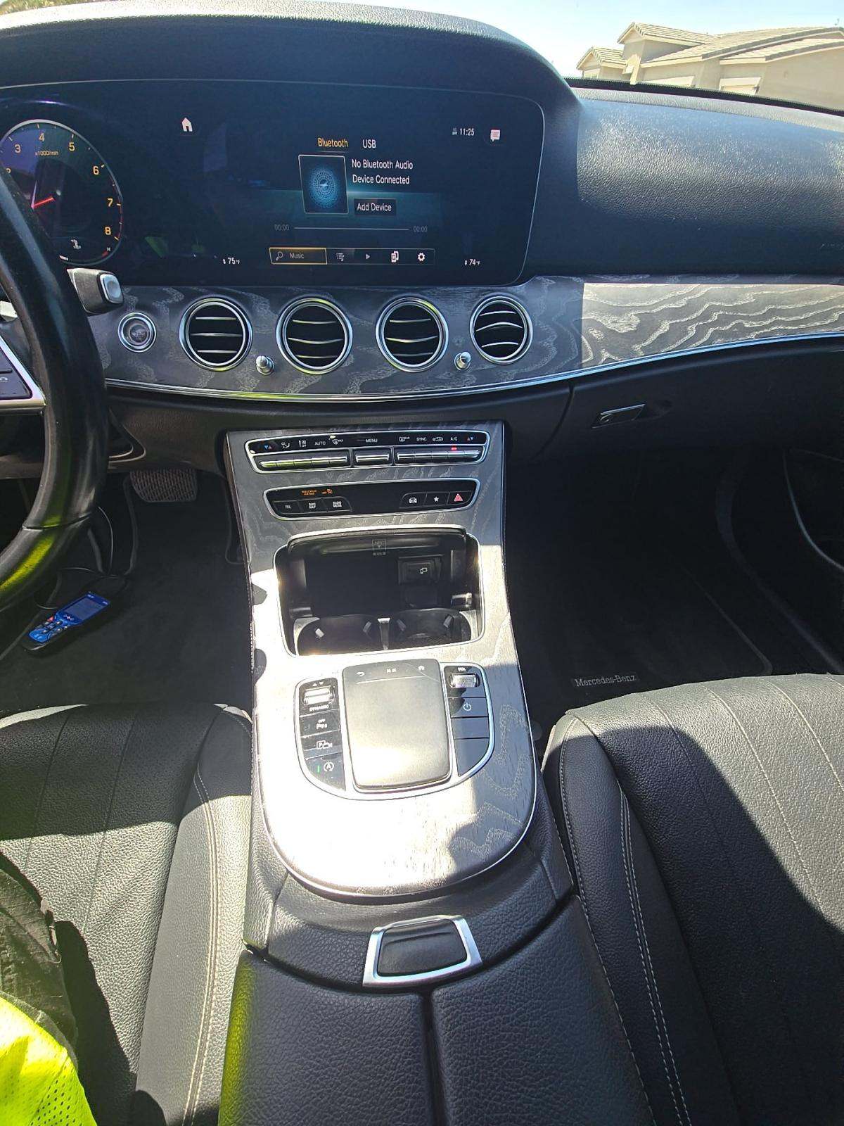 MERCEDES-BENZ E-CLASS - 10