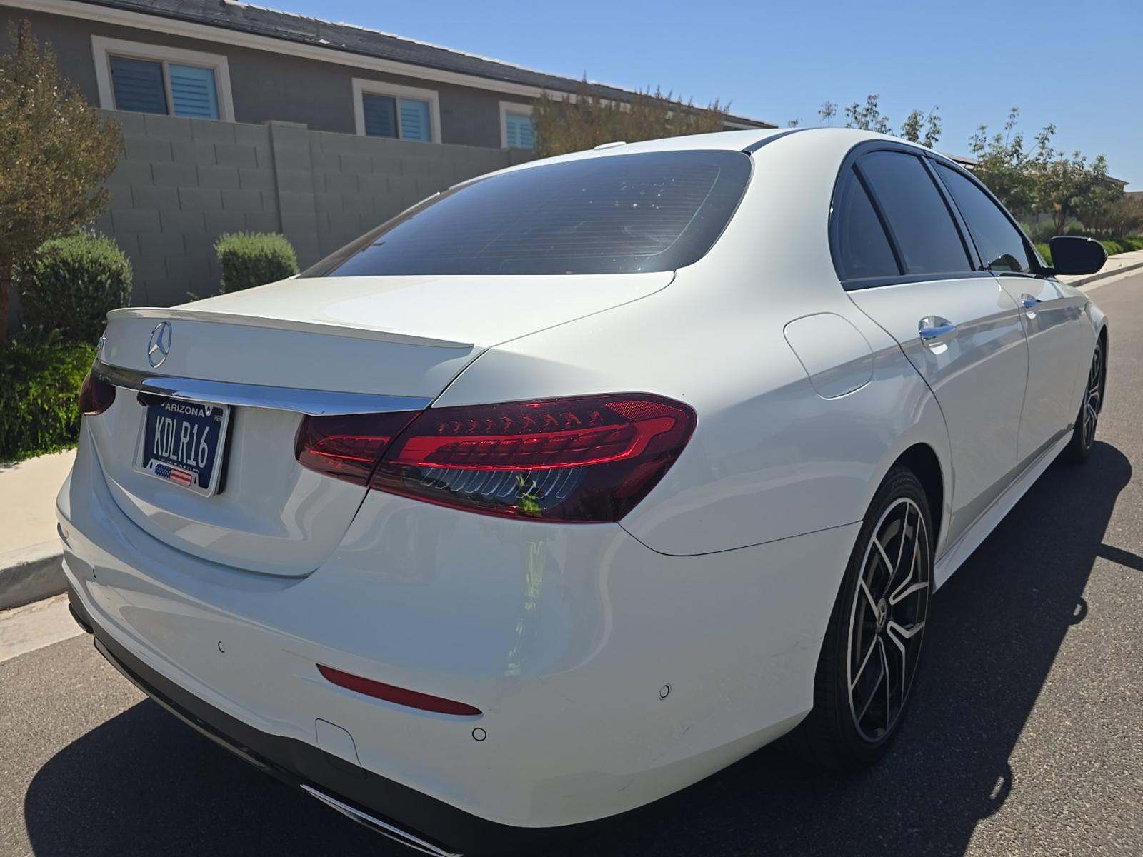 MERCEDES-BENZ E-CLASS - 3