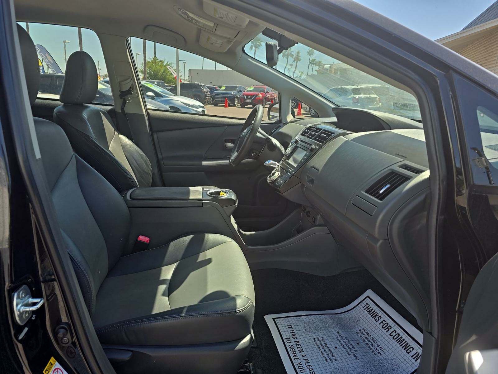 2012 Toyota Prius v Five FWD