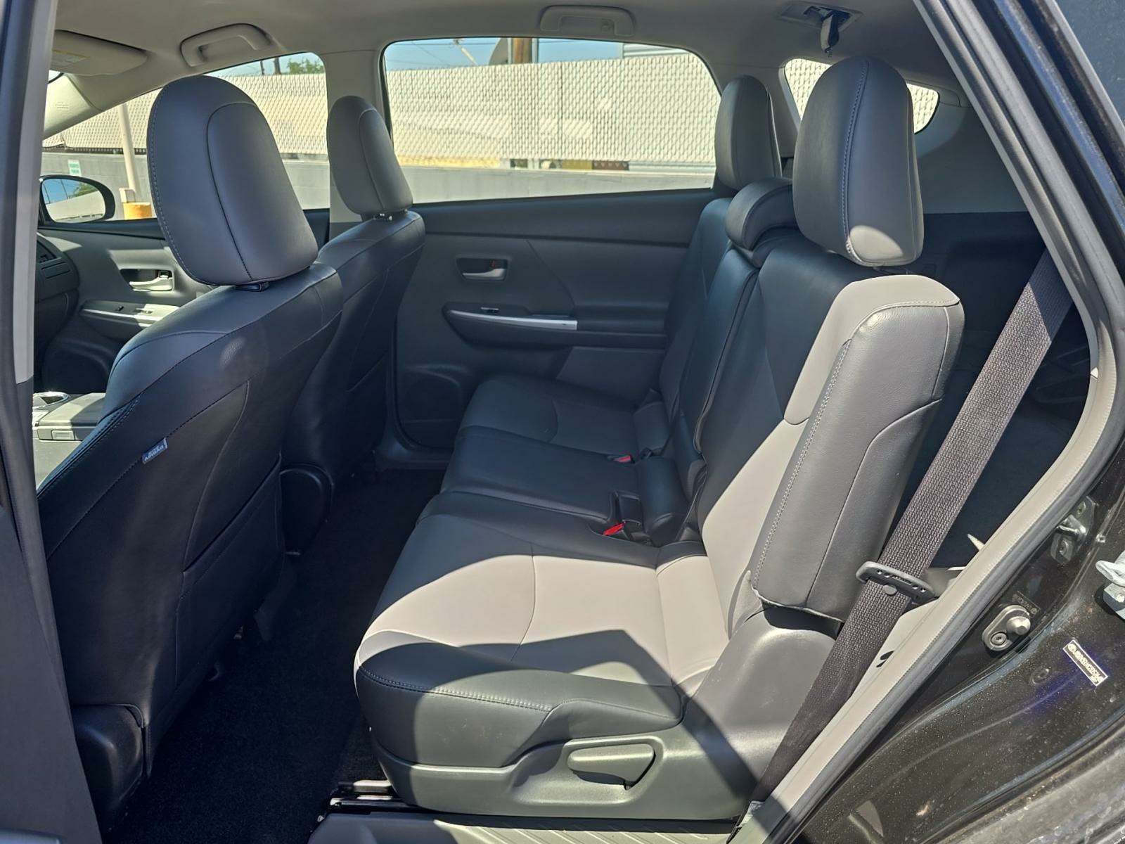 2012 Toyota Prius v Five FWD