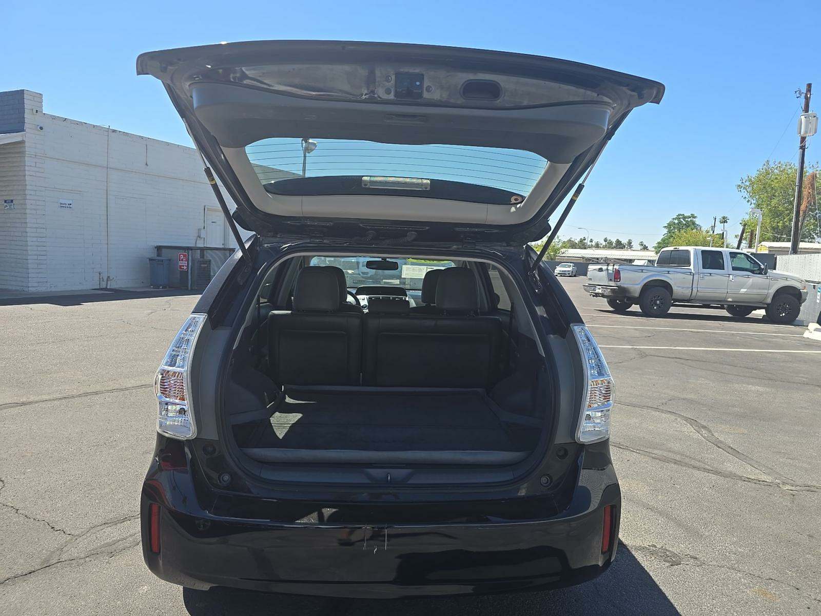 2012 Toyota Prius v Five FWD