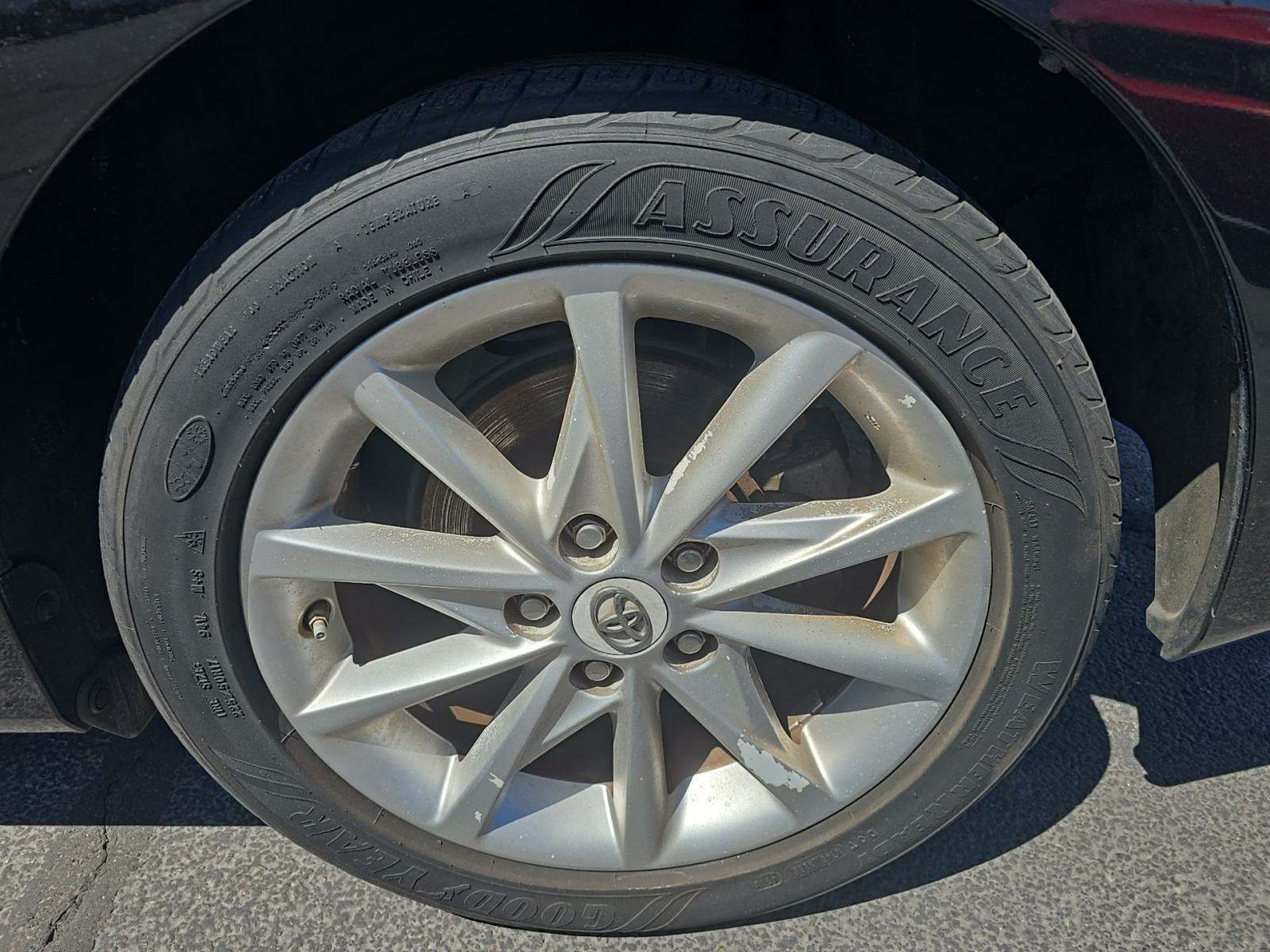 2012 Toyota Prius v Five FWD