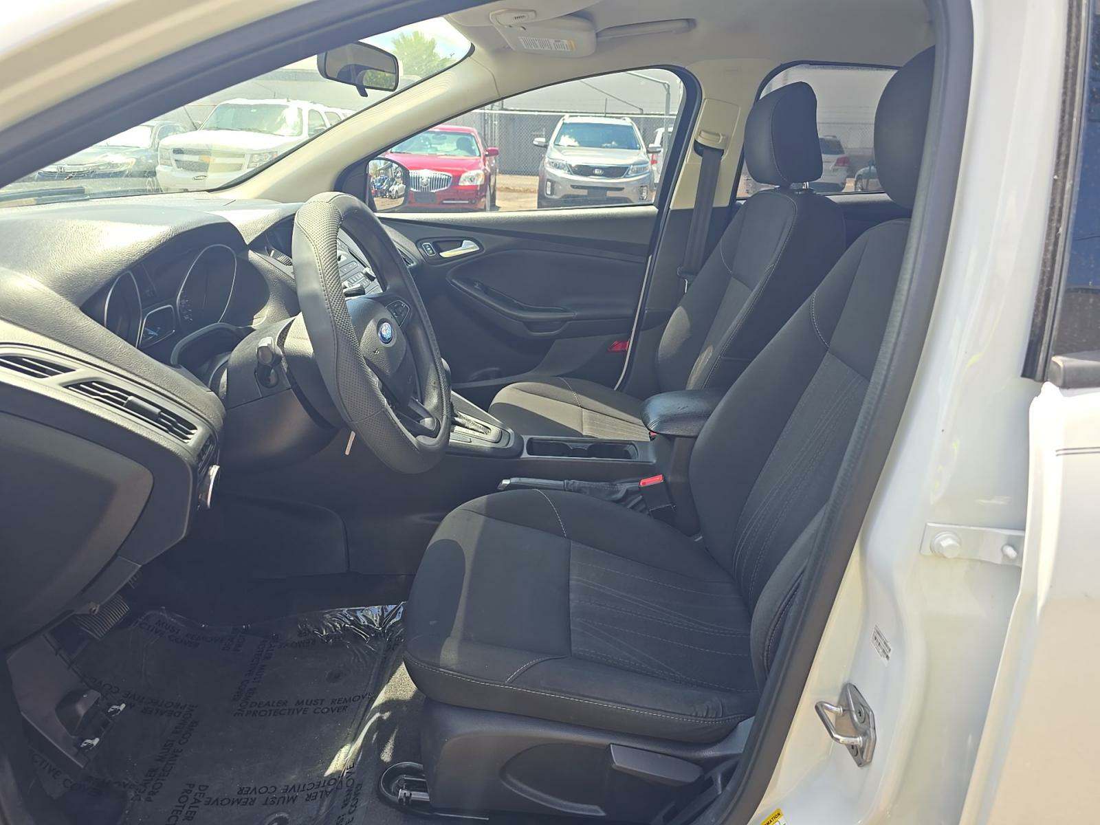 2017 Ford Focus SE FWD