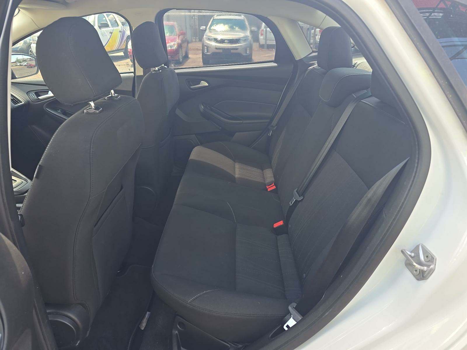 2017 Ford Focus SE FWD