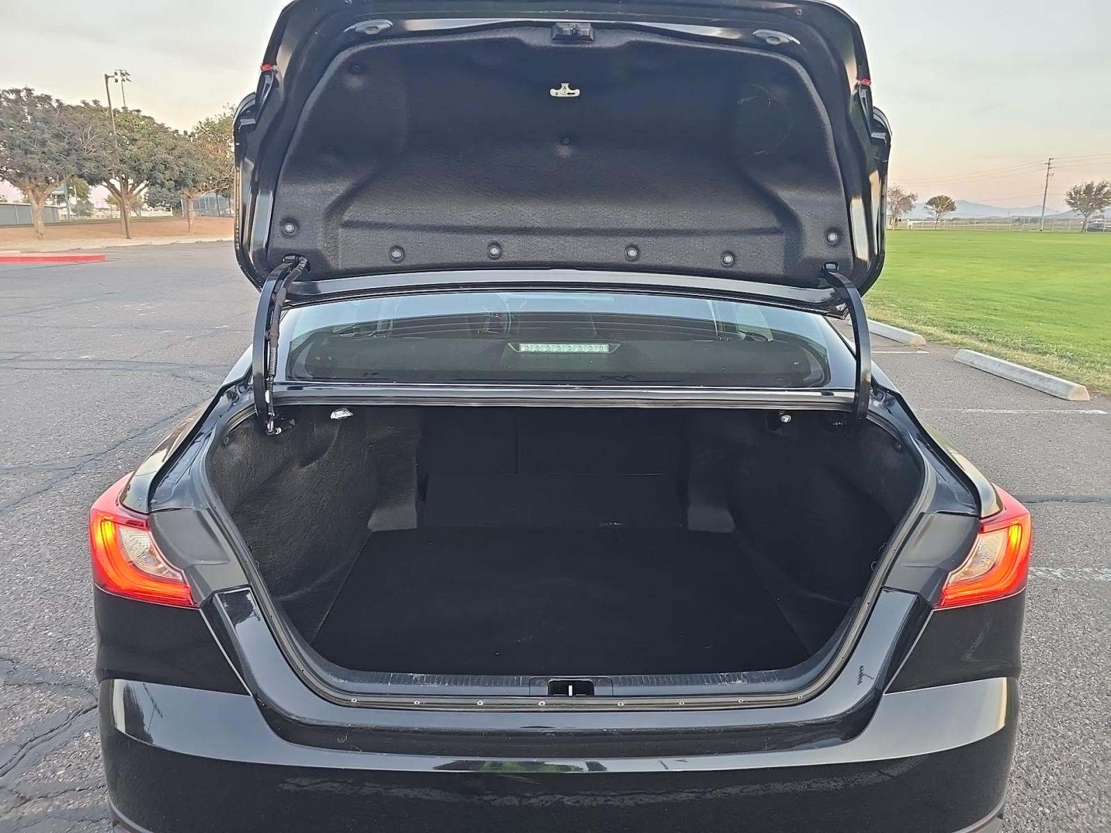 2025 Toyota Camry LE FWD