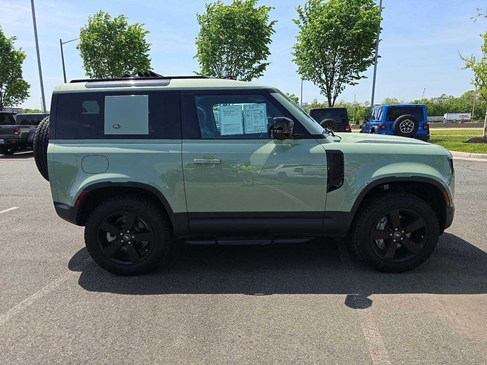 2023 Land Rover Defender 90 75th Limited Edition AWD