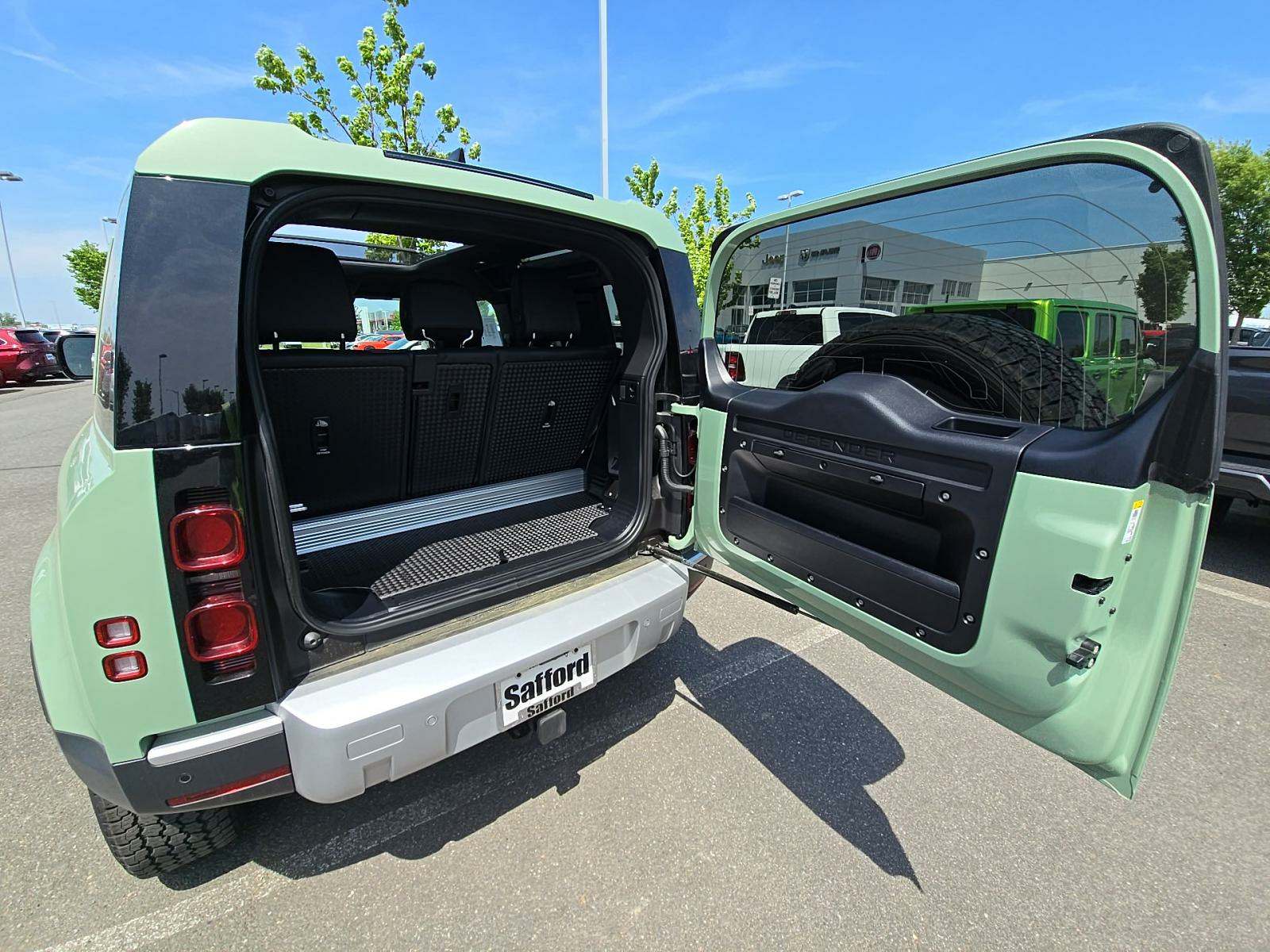 2023 Land Rover Defender 90 75th Limited Edition AWD