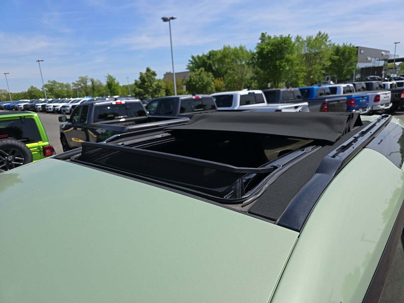 2023 Land Rover Defender 90 75th Limited Edition AWD