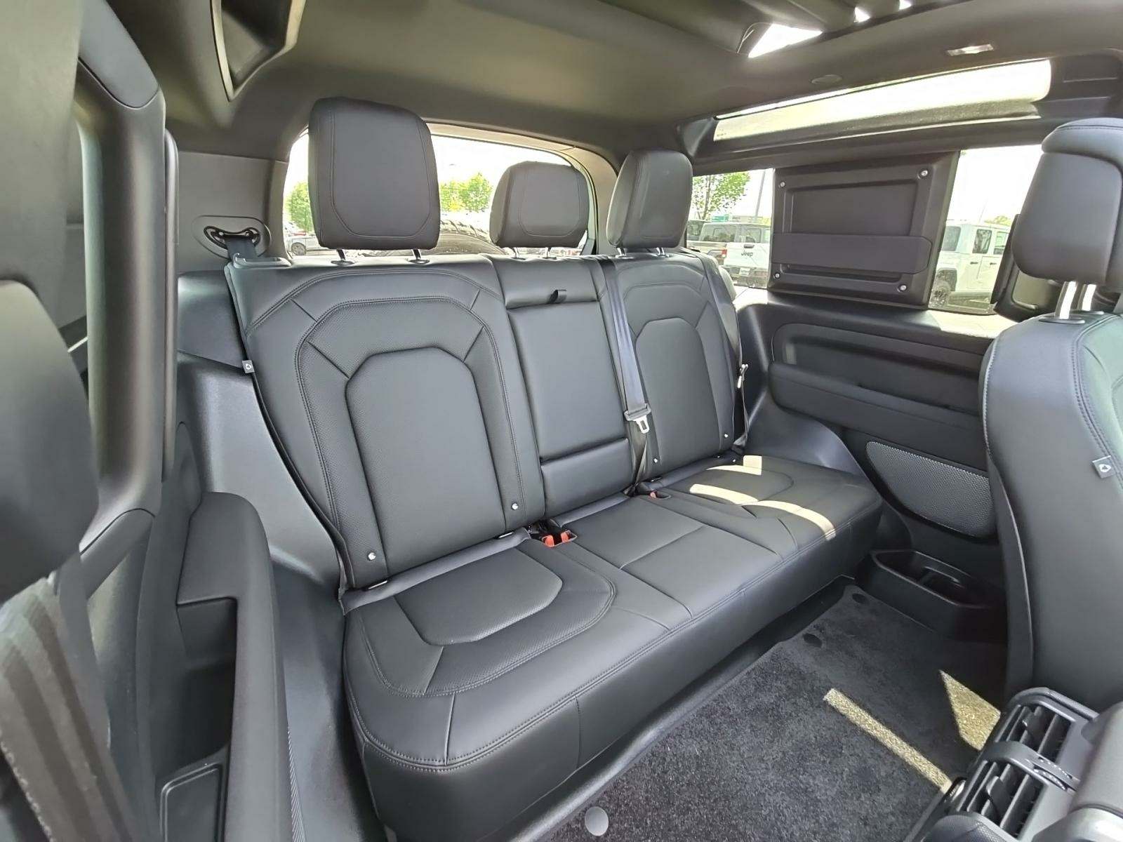 2023 Land Rover Defender 90 75th Limited Edition AWD