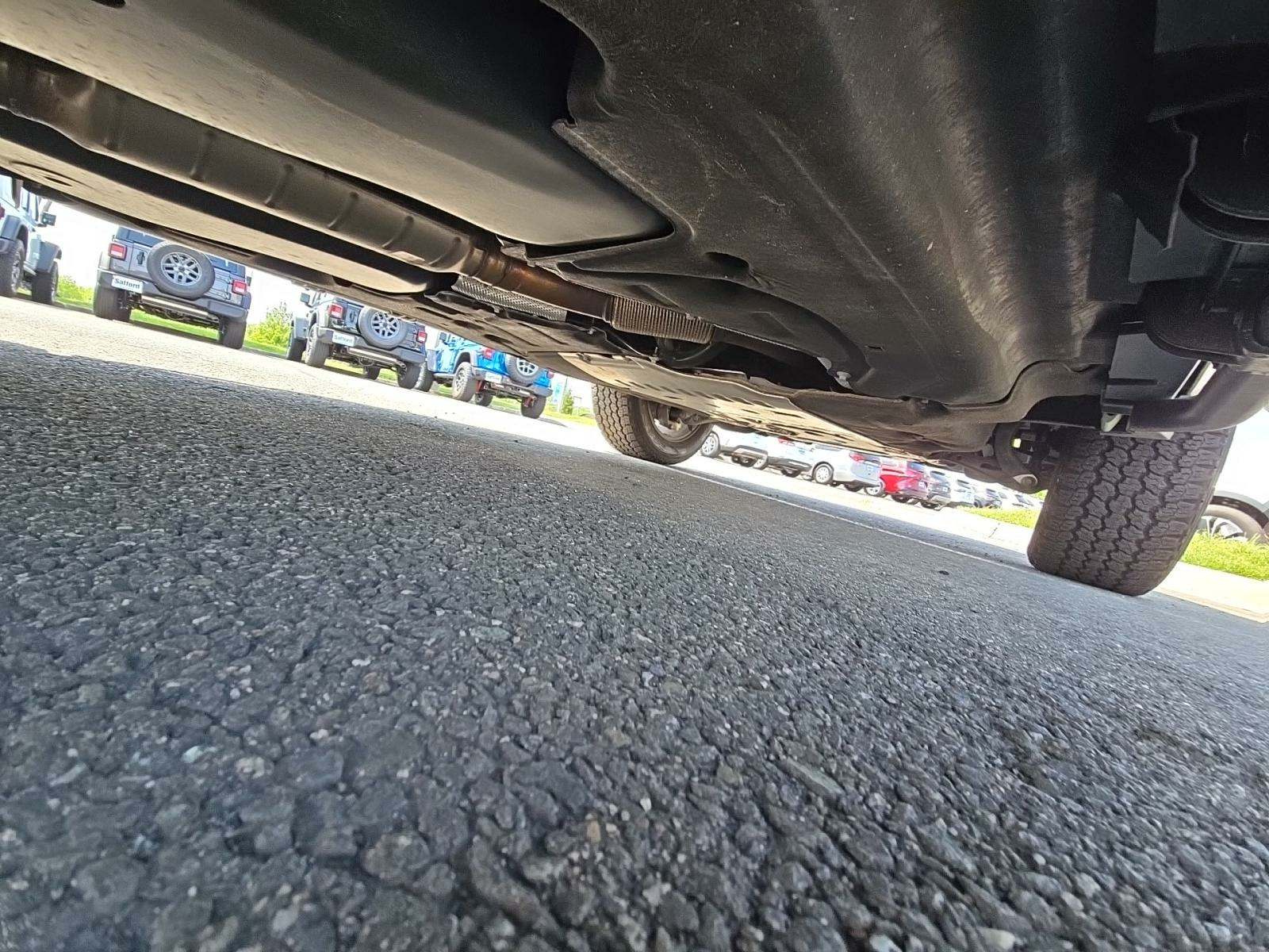 2023 Land Rover Defender 90 75th Limited Edition AWD