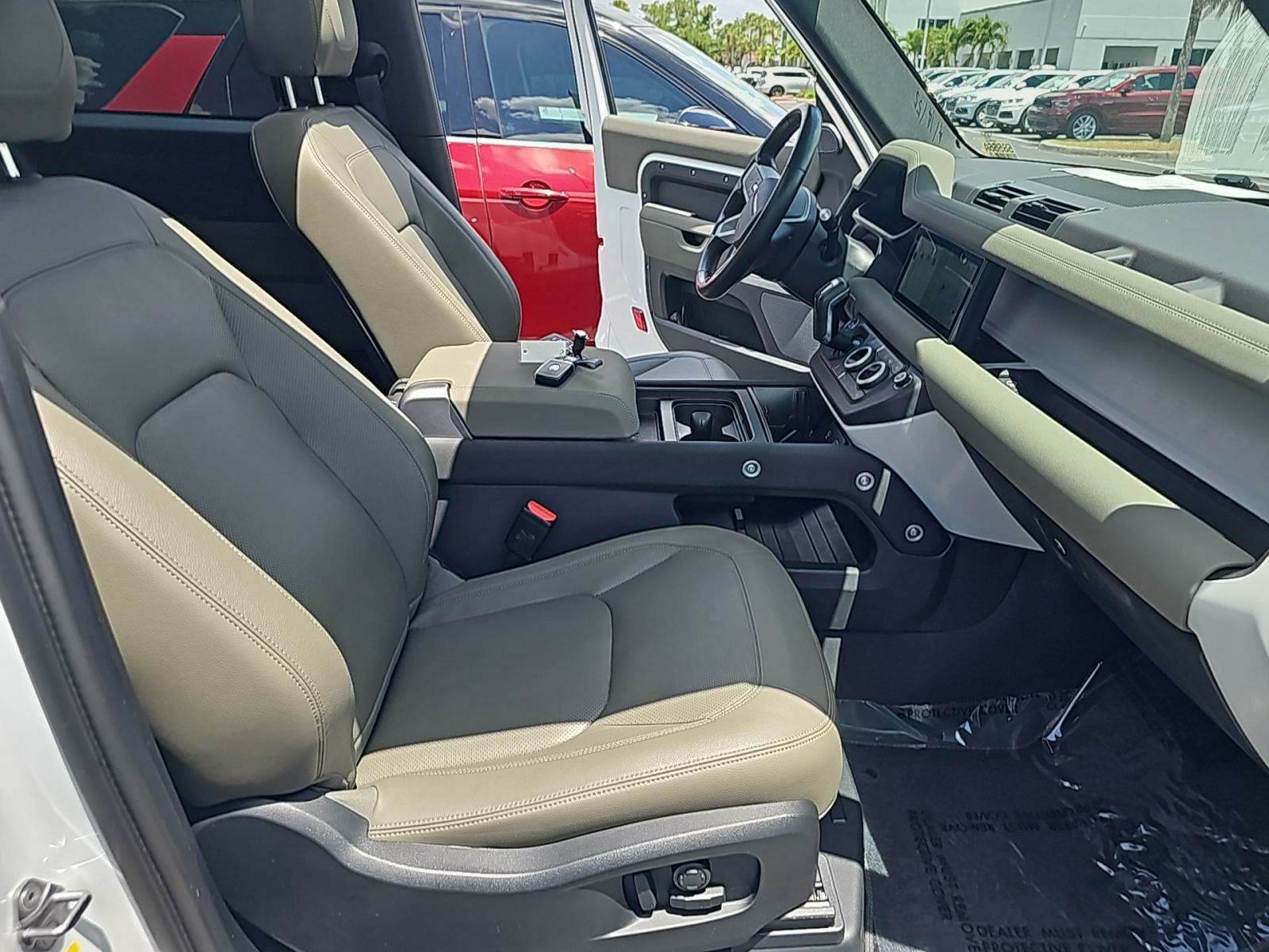 2023 Land Rover Defender 90 SE AWD