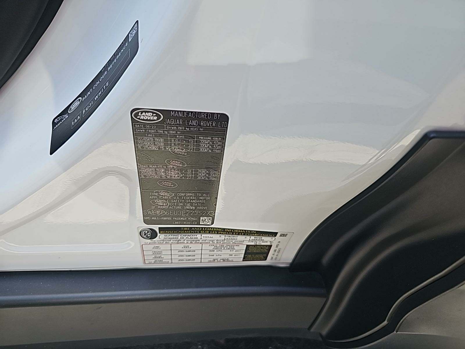 2023 Land Rover Defender 90 SE AWD