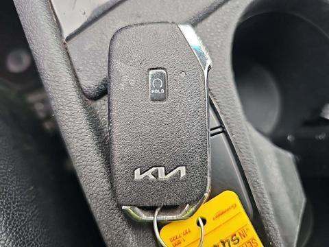 2022 Kia Niro Touring SE FWD