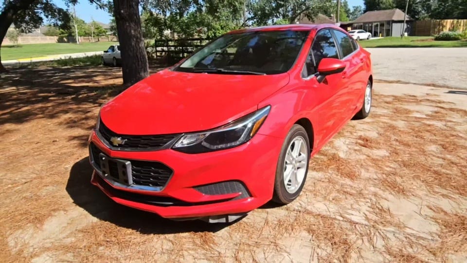 2018 Chevrolet Cruze LT Sedan 1SD